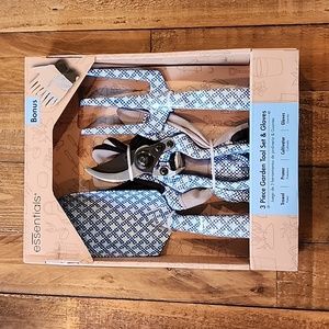 Essentials 3-Piece Garden Tool Set & Gloves (#1)